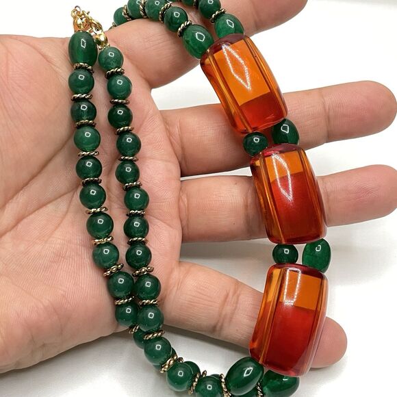 Artisan Handcrafted Green Gemstone Lucite Beaded Choker Collar Necklace Elegant - Picture 4 of 10